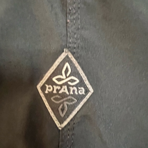 PRANA  BLACK BREATHE ELASTIC WAIST SHORTS - Picture 7 of 8